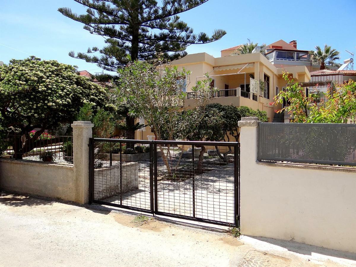 Apartment By The Sea Като-Даратсо Экстерьер фото